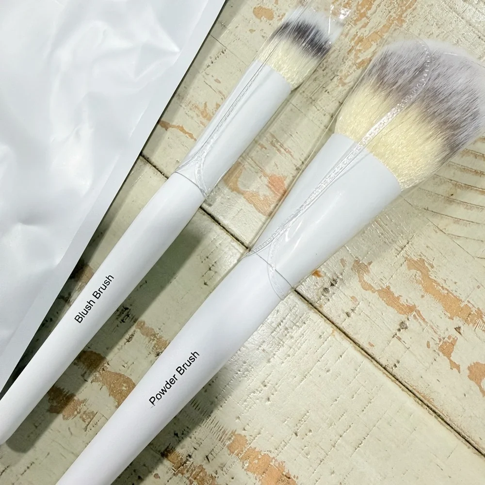 NWT TYS Brush Set